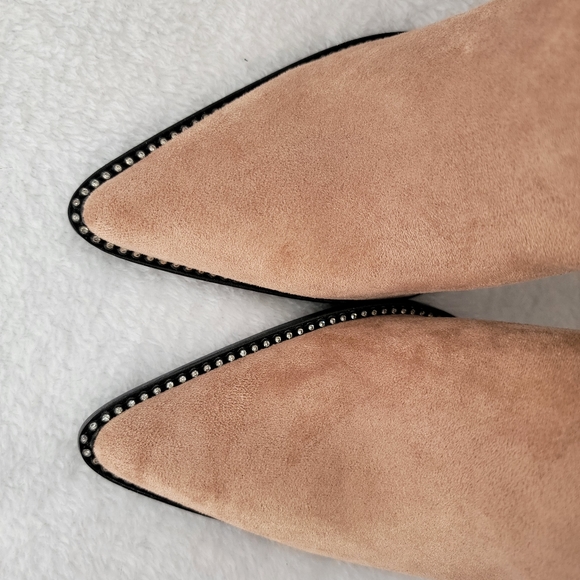 Heels - Picture 5 of 5